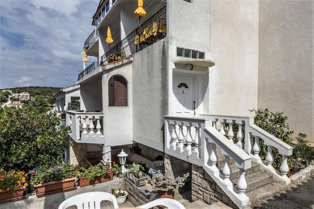 Apartmani Nata Maslinica Exterior foto